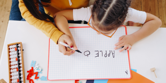 Por que seu filho deve aprender uma segunda língua desde a infância?